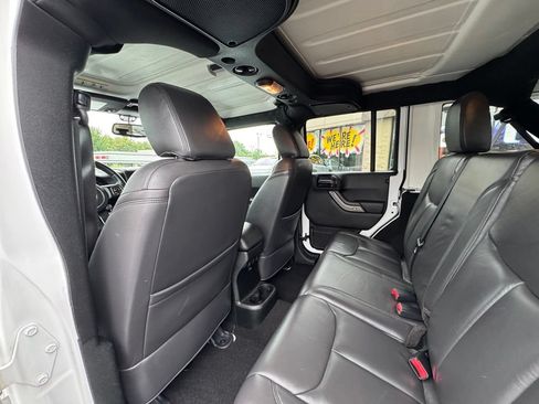 Used 2017 Jeep Wrangler Unlimited Sport w/ Quick Order Package 24S AWD/4WD image 11