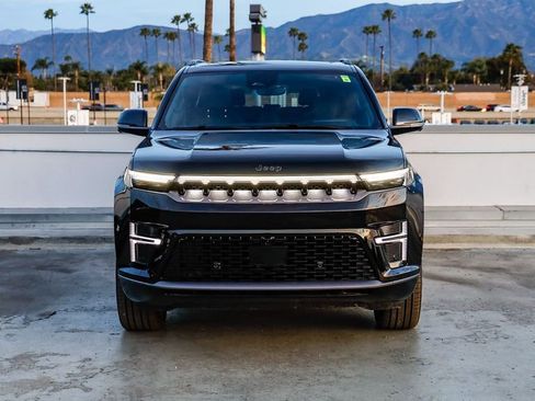 New 2026 Jeep Grand Wagoneer Limited image 3