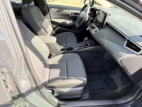 Used 2023 Toyota Corolla LE image 9