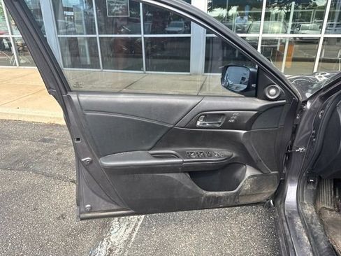Used 2015 Honda Accord EX-L image 22