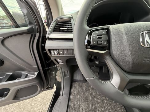 New 2026 Honda Odyssey EX-L image 25