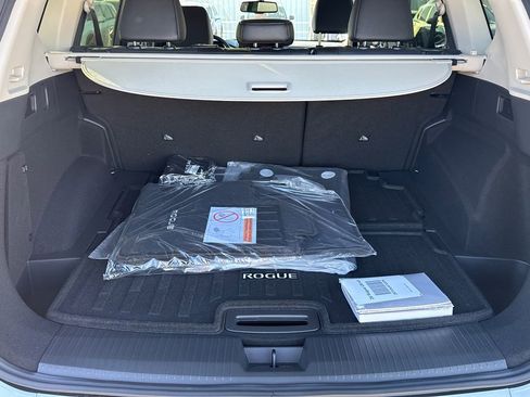 New 2026 Nissan Rogue Platinum w/ Platinum Premium Package image 12