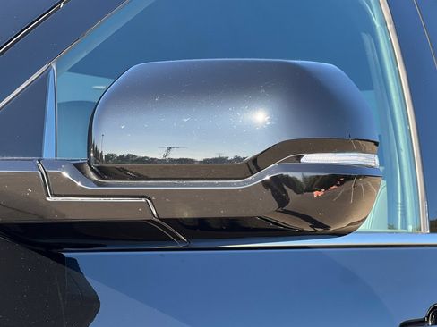 Certified 2025 Toyota Tundra Limited AWD/4WD image 50