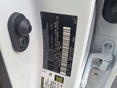 New 2026 Toyota Corolla Cross L image 24