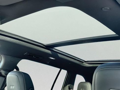 New 2026 Buick Enclave Sport Touring w/ Power Package FWD image 19