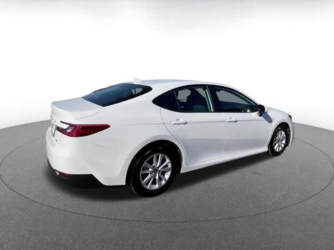 Used 2025 Toyota Camry LE image 14