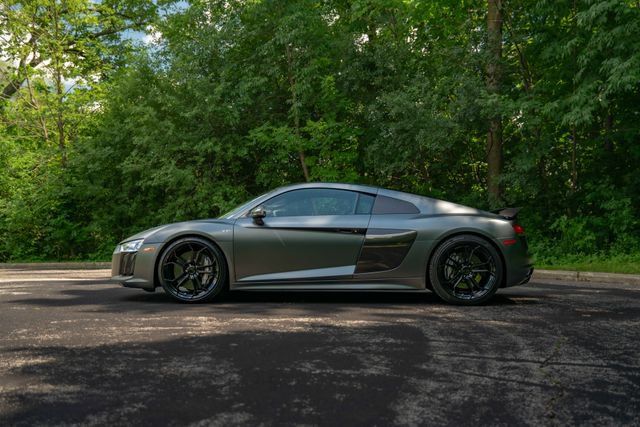 Used 2017 Audi R8 V10 plus AWD/4WD image 29