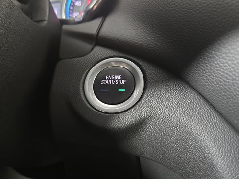 Certified 2023 Chevrolet Equinox LT FWD image 24