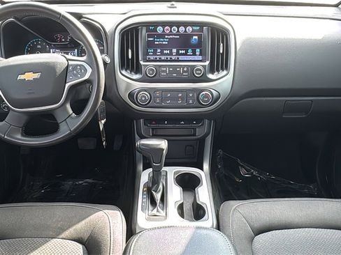 Used 2018 Chevrolet Colorado LT w/ LT Convenience Package image 22