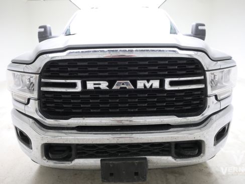 Used 2024 RAM 2500 Big Horn AWD/4WD image 7