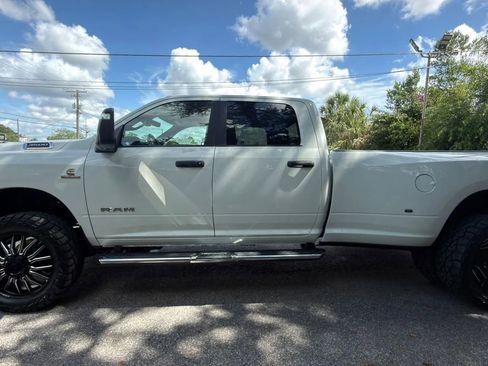 Used 2024 RAM 3500 Big Horn AWD/4WD image 4