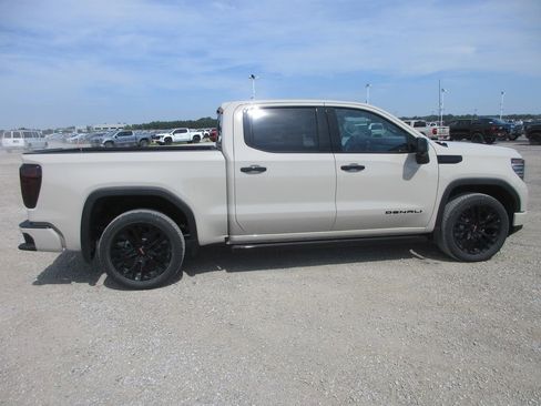 New 2026 GMC Sierra 1500 Denali AWD/4WD image 3