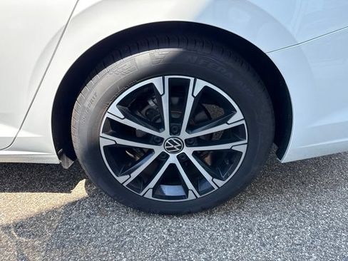Used 2026 Volkswagen Jetta Sport FWD image 19