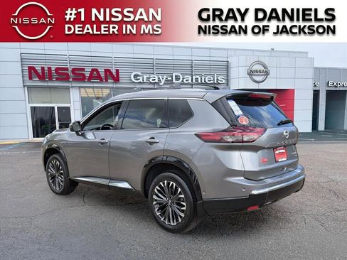 New 2026 Nissan Rogue Platinum w/ Platinum Premium Package image 3