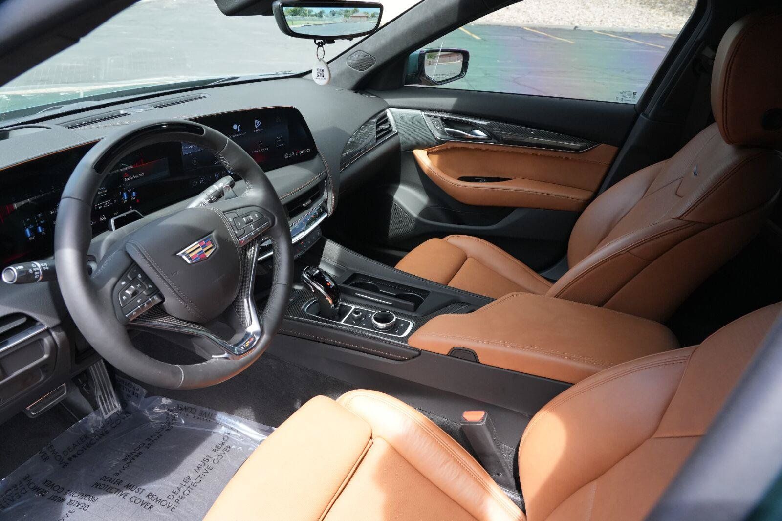 Used 2026 Cadillac CT5 V w/ Platinum Package RWD image 9
