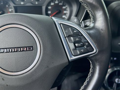 Used 2020 Chevrolet Camaro LT image 22