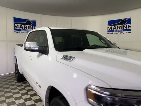 Used 2025 RAM 1500 Laramie AWD/4WD image 4