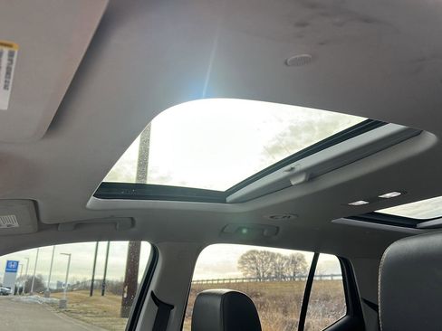 Used 2020 Chevrolet Traverse Premier w/ Redline Edition image 25