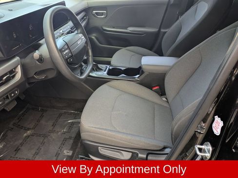 Used 2025 Kia K4 FWD image 23