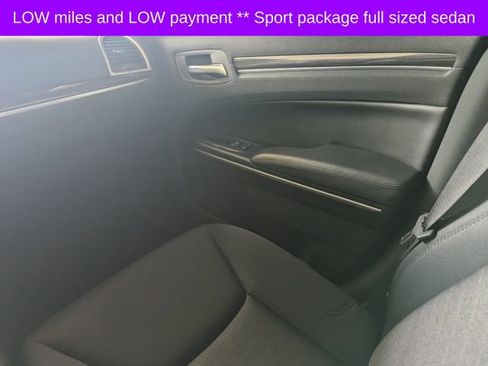 Used 2018 Chrysler 300 Touring w/ Sport Appearance Package RWD image 17