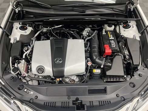 Certified 2025 Lexus ES 350 w/ Accessory Package (Z2) image 24