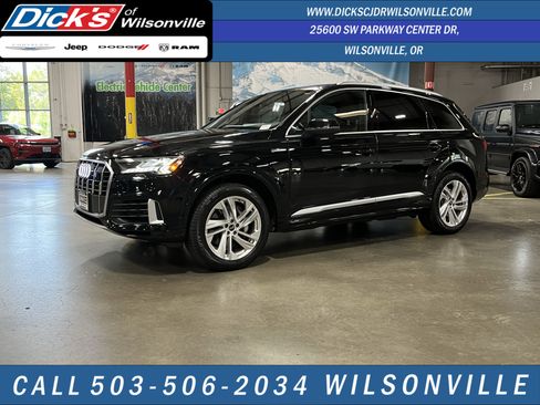 Used 2023 Audi Q7 3.0T Premium w/ Convenience Package AWD/4WD image 1