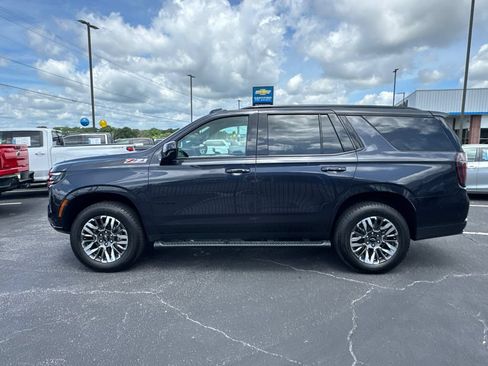 Used 2025 Chevrolet Tahoe Z71 AWD/4WD image 9