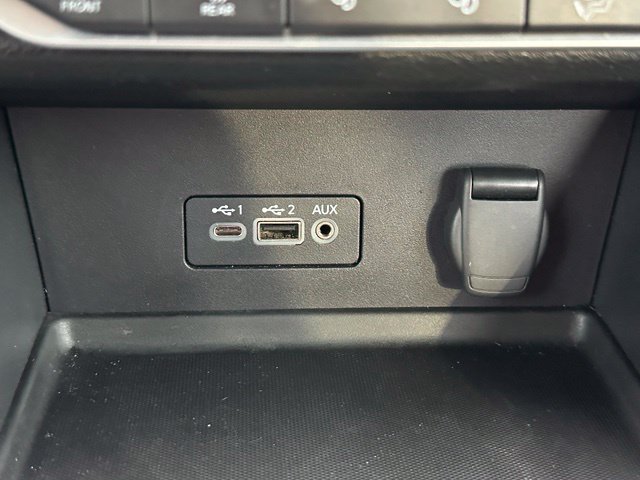 Certified 2023 Nissan Sentra SR FWD image 38