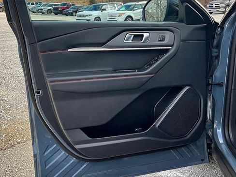 Used 2025 Ford Explorer ST-Line w/ Premium Package image 23
