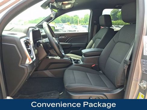 Used 2024 GMC Canyon Elevation w/ Convenience Package AWD/4WD image 2