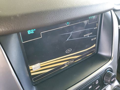 Used 2018 Chevrolet Suburban Premier RWD image 28