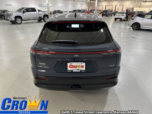 New 2025 Toyota Crown Signia image 8