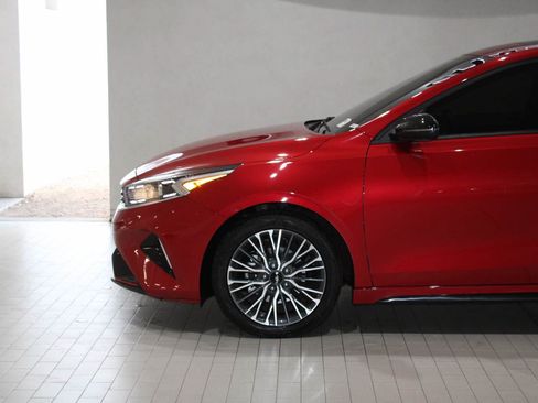 Used 2024 Kia Forte GT-Line w/ GT-Line Premium Package FWD image 4