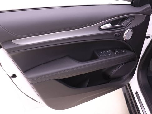 New 2026 Alfa Romeo Stelvio Sprint AWD/4WD image 11