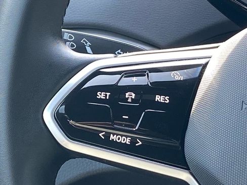 Used 2024 Volkswagen ID.4 2WD image 7