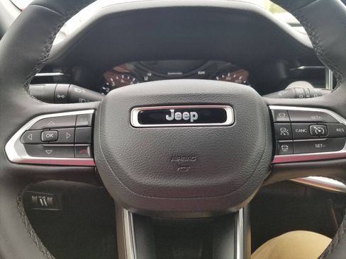 Certified 2024 Jeep Compass Limited AWD/4WD image 26