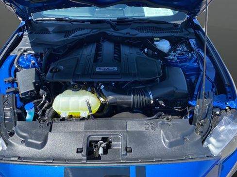Used 2022 Ford Mustang GT Premium w/ Equipment Group 401A RWD image 27