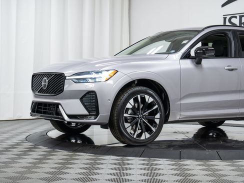 New 2026 Volvo XC60 B5 Plus w/ Climate Package AWD/4WD image 25