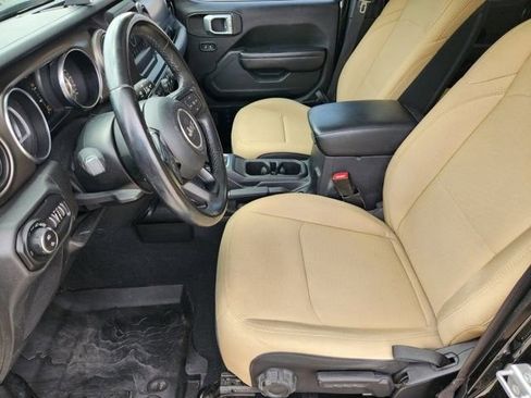 Used 2020 Jeep Gladiator Sport w/ Quick Order Package 24S AWD/4WD image 12