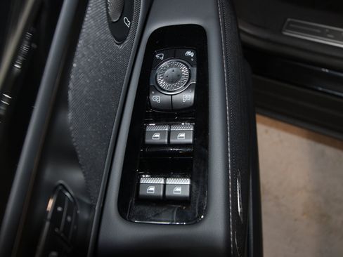 New 2026 Lincoln Nautilus Reserve w/ Jet Appearance Package AWD/4WD image 5