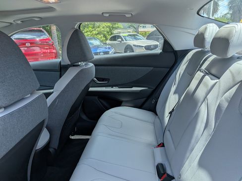 Used 2023 Hyundai Elantra Limited w/ Cargo Package FWD image 14