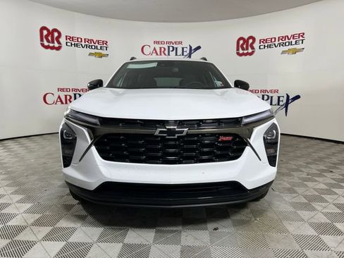 New 2026 Chevrolet Trax RS w/ Driver Confidence Package FWD image 2