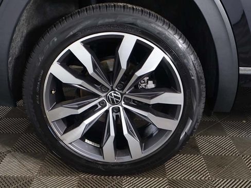 Used 2023 Volkswagen Atlas SEL Premium AWD/4WD image 26