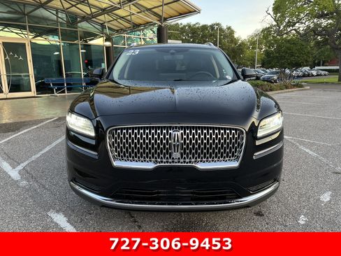 Used 2023 Lincoln Nautilus FWD w/ Premium Package image 11