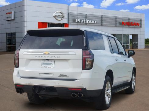 Used 2023 Chevrolet Suburban Premier RWD image 4