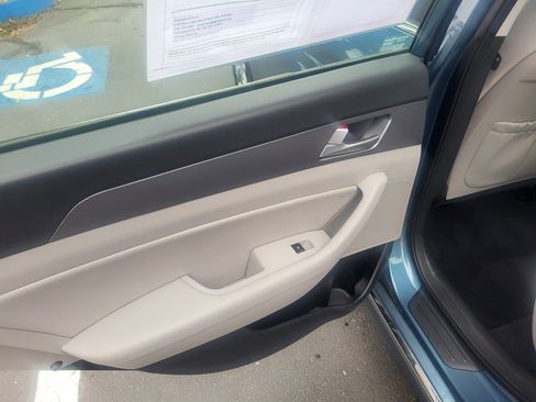 Used 2016 Hyundai Sonata SE image 11