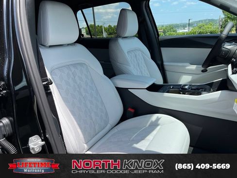 New 2026 Jeep Cherokee Overland w/ Advanced Pro Tech Group AWD/4WD image 27