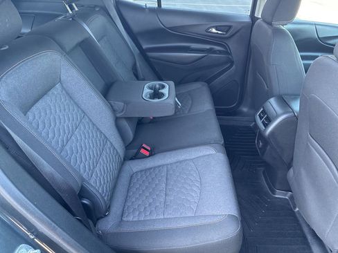 Used 2018 Chevrolet Equinox LT AWD/4WD image 35