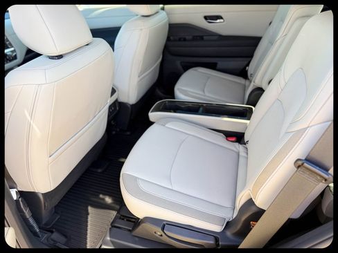 New 2026 Nissan Pathfinder SL AWD/4WD image 28