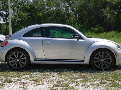 Used 2013 Volkswagen Beetle 2.0T FWD image 13